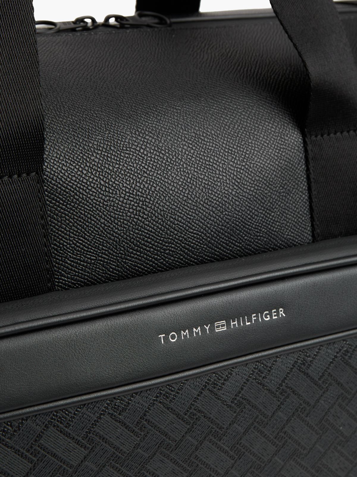 Modern Textured Flag Duffel Bag — Black