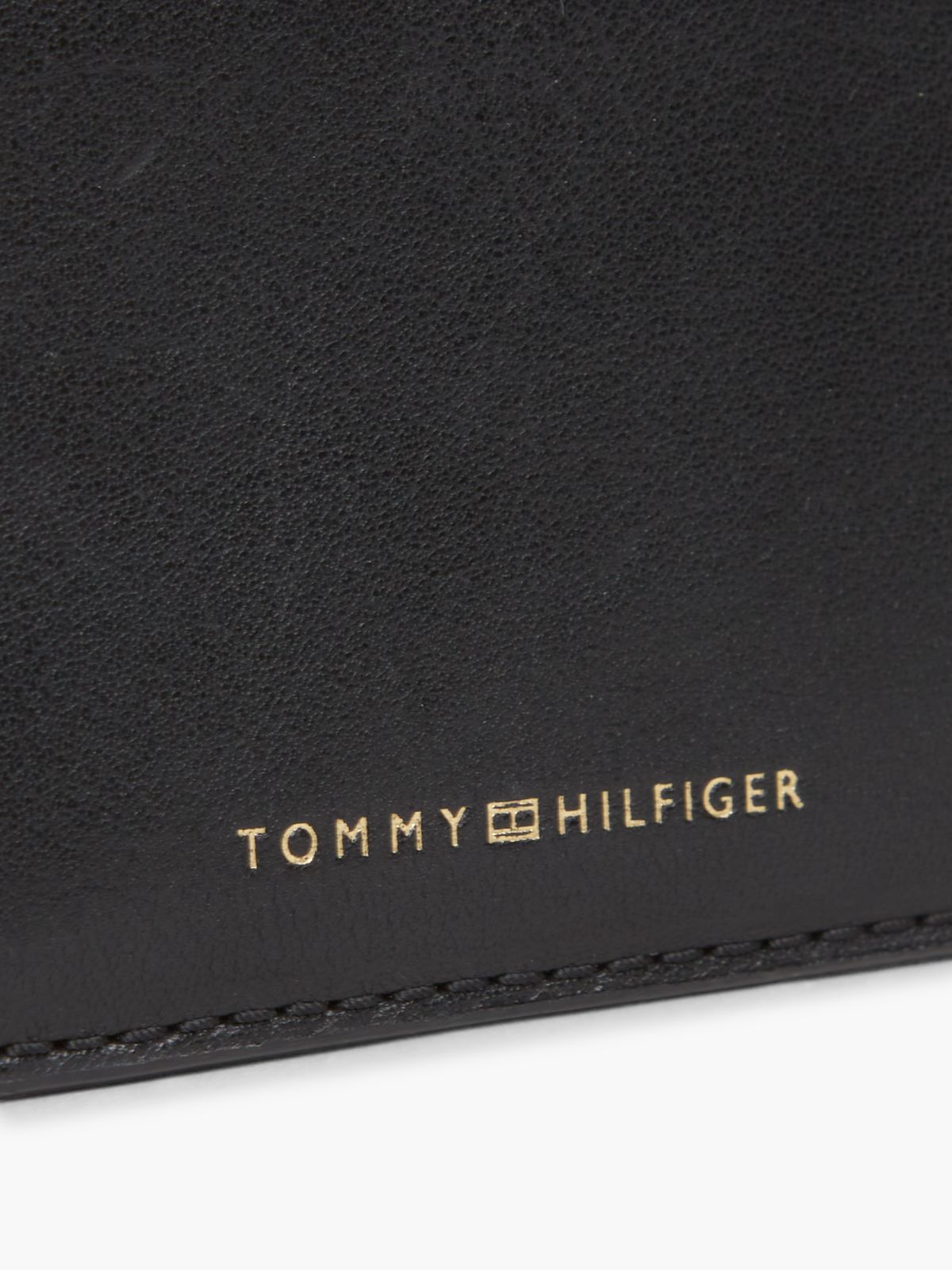 Casual Leather Zip-Around Wallet — Black