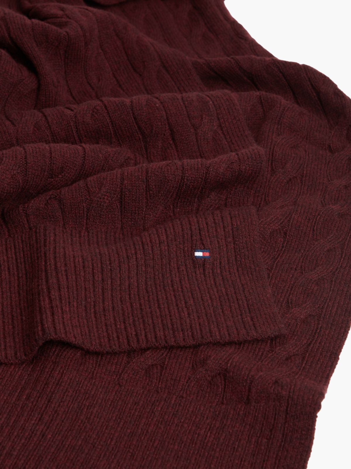 Lambswool Blend Cable Knit Scarf — Red