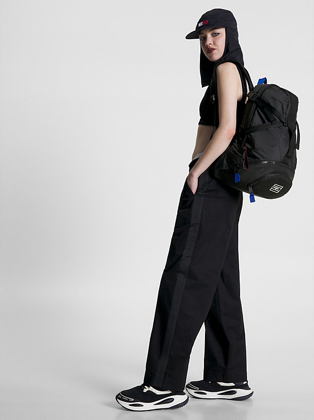 czarny plecak archive z poliestru z recyklingu dla unisex - tommy jeans