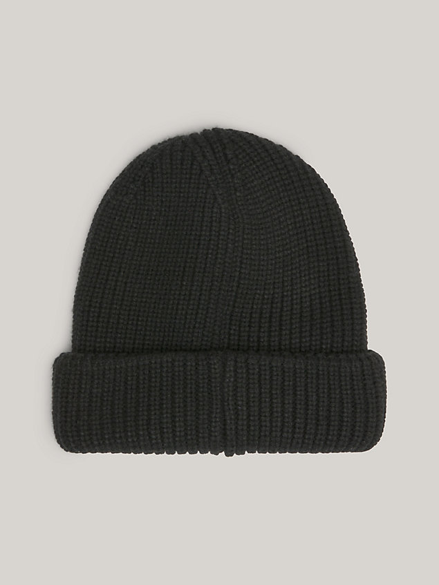 black czapka beanie z prążkowanej dzianiny z logo dla unisex - tommy jeans