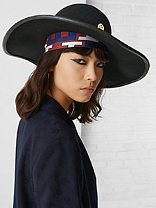 Dee Ocleppo Beanie mit Streifendetail in Schwarz Caps & Mützen Damen Accessoires Hüte 