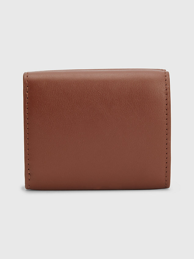 brown leather push lock wallet for women tommy hilfiger
