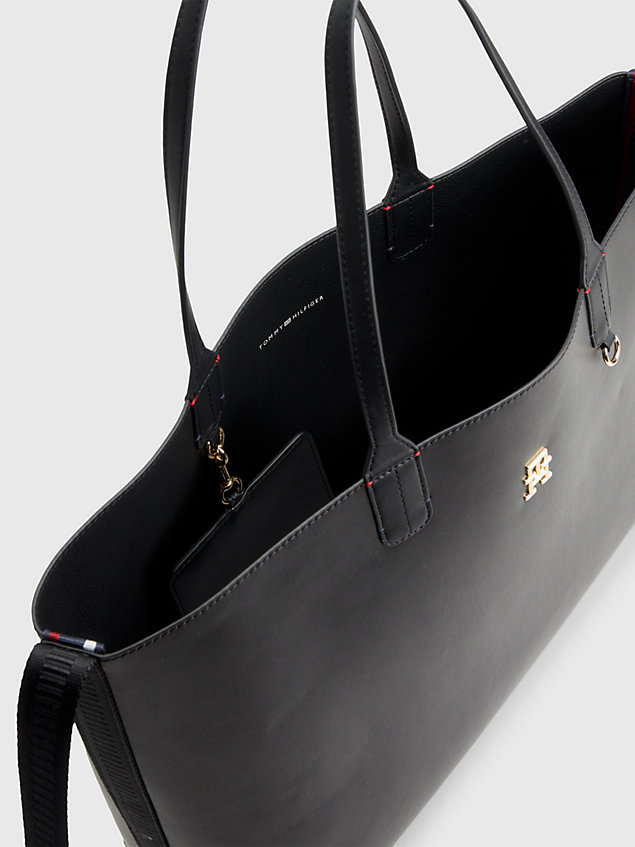 black iconic tote-bag mit monogramm-emblem für damen - tommy hilfiger