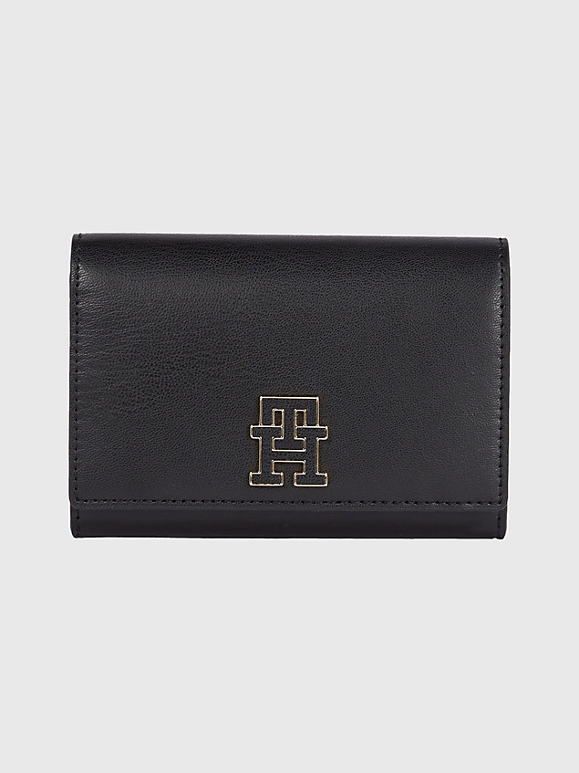 black chic medium portemonnee met flap en monogram voor dames - tommy hilfiger