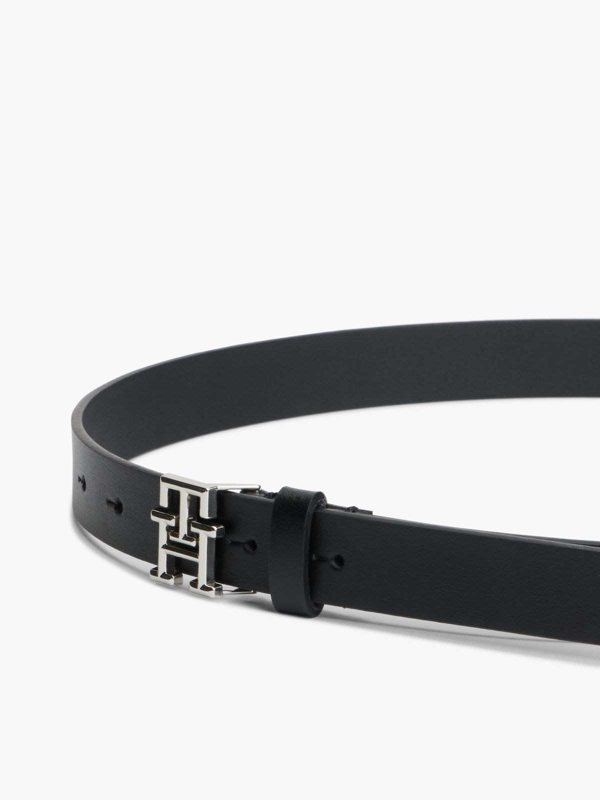 TH Emblem Plaque Leather Belt — Black