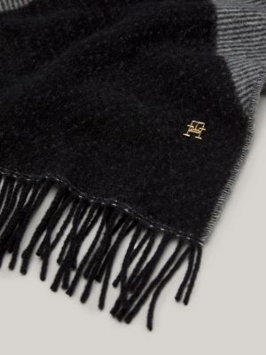 Argyle Fluffy Scarf | Black | Tommy Hilfiger