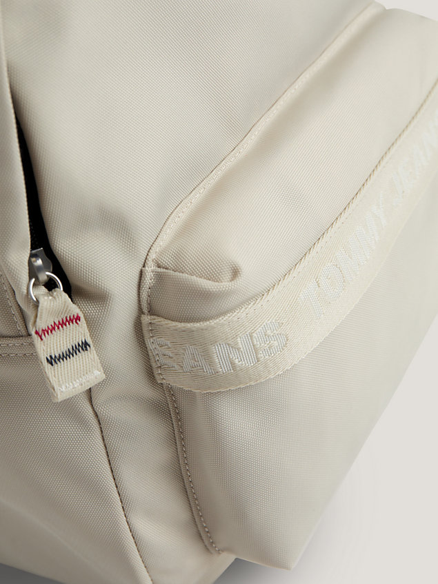 sac à dos essential recyclé à bande de logo beige pour femmes tommy jeans
