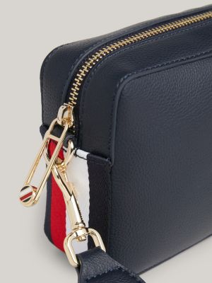 Gucci signature small outlet camera crossbody bag