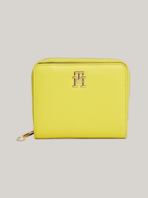 Tommy hilfiger best sale wallet womens price