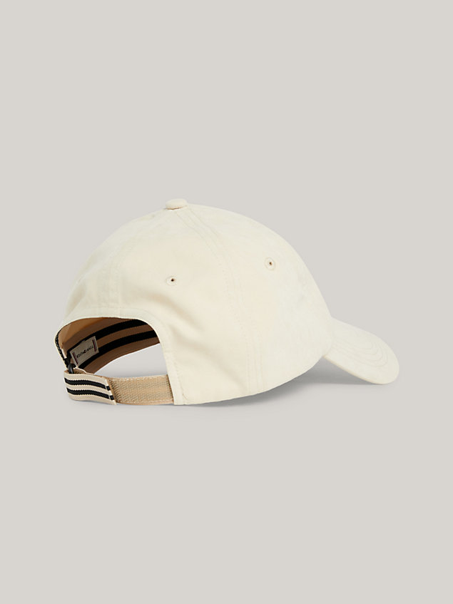 beige elegancka czapka baseballowa th monogram dla kobiety - tommy hilfiger