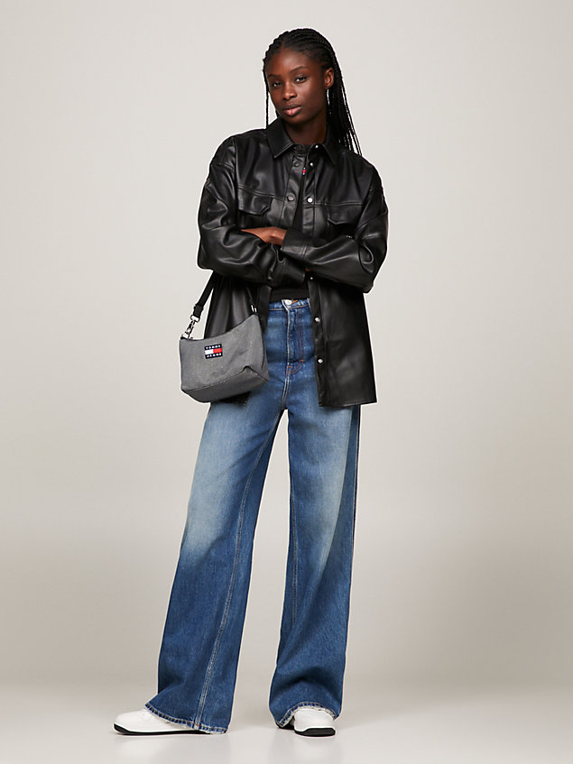 black strukturierte schultertasche in metallic für damen - tommy jeans