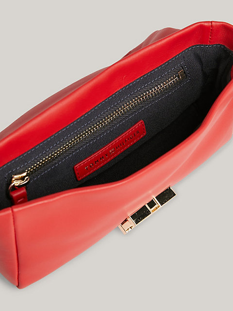 red leather crossbody-tasche mit steckverschluss für damen - tommy hilfiger