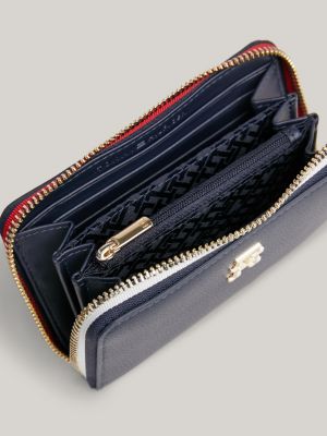 Essential Signature Small Wallet