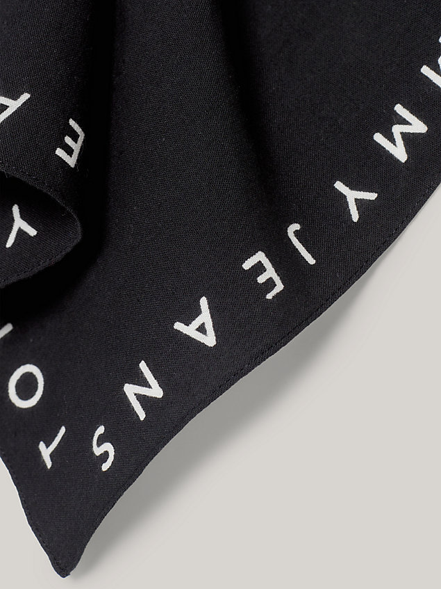 black bandana-halstuch mit oversize-logo für damen - tommy jeans