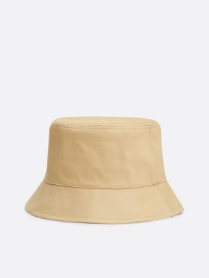 cappello a secchiello con placchetta beige da donne tommy hilfiger