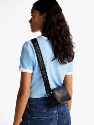 schwarz essential kameratasche mit logo für damen - tommy jeans