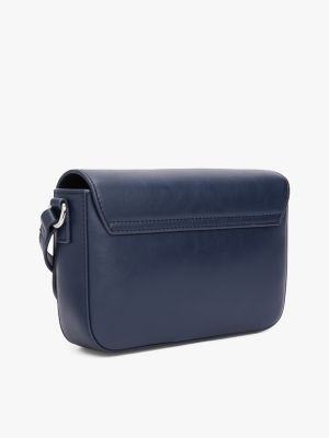 niebieski torebka crossbody z kolekcji essential dla kobiety - tommy jeans