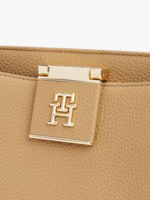 borsa tote zigrinata a tracolla beige da donne tommy hilfiger