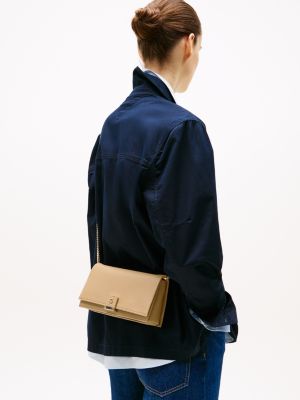 braun crossbody-tasche mit th-monogramm für damen - tommy hilfiger
