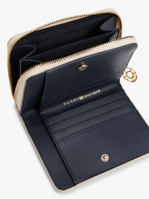 portefeuille à plaque monogramme th beige pour femmes tommy hilfiger