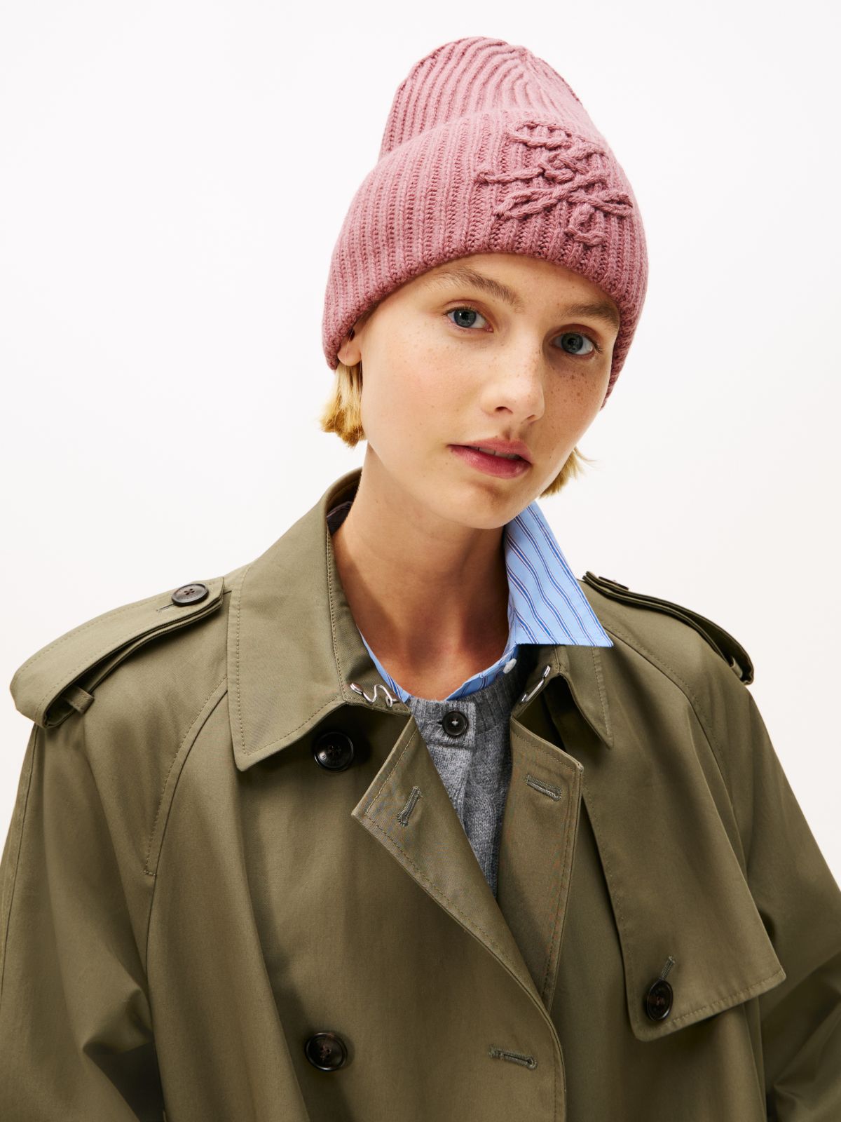 Tonal Logo Embroidery Beanie With Cashmere — Pink