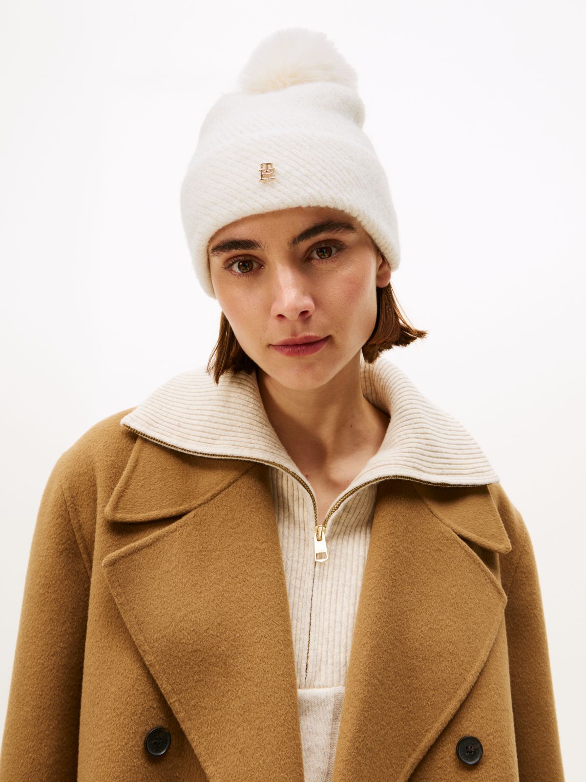 Chic Metallic Pom Pom Beanie — Beige