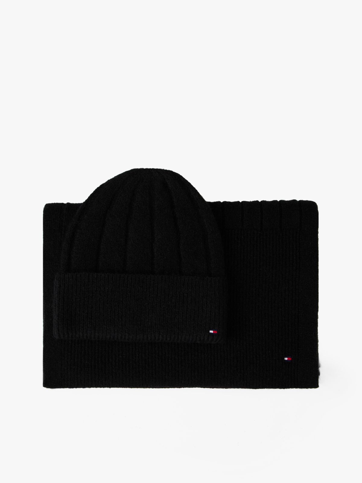 Fluffy Beanie And Scarf Gift Box — Black