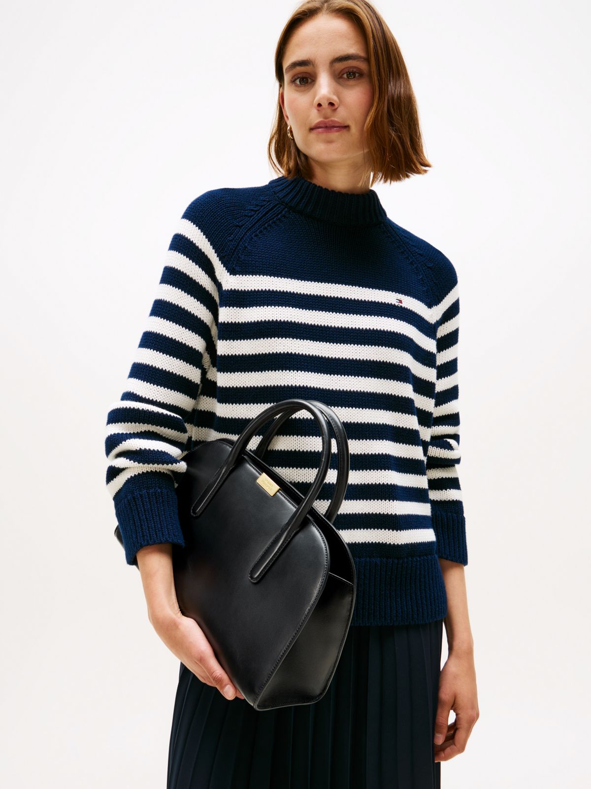 Iconic Leather Crossbody Satchel — Black