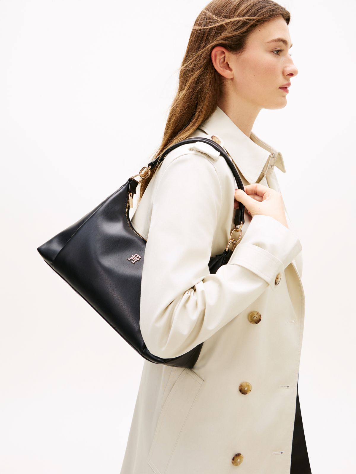 Essential Crossbody Shoulder Bag — Black