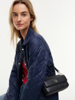Hilfiger Icon Crossbody Camera Bag — Black 2