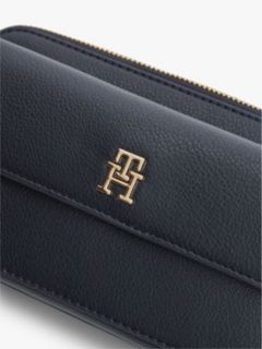 Hilfiger Icon Crossbody Camera Bag — Blue 5