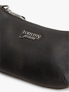 Chain Strap Cracked Leather Logo Wallet — Black 4