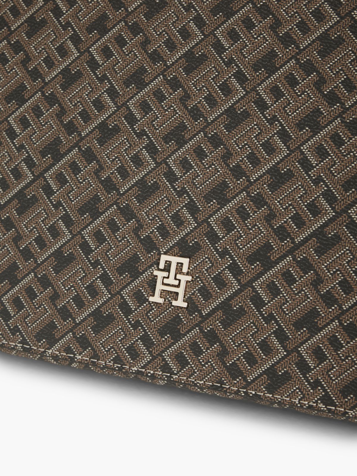 Hilfiger Icon Print Zip-Around Laptop Sleeve — Black