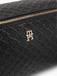 Hilfiger Icon Debossed Washbag — Black 3