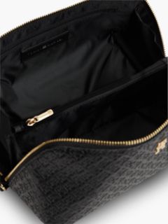 Hilfiger Icon Debossed Washbag — Black 4