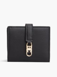 TH Monogram Plaque Bifold Wallet — Black 1