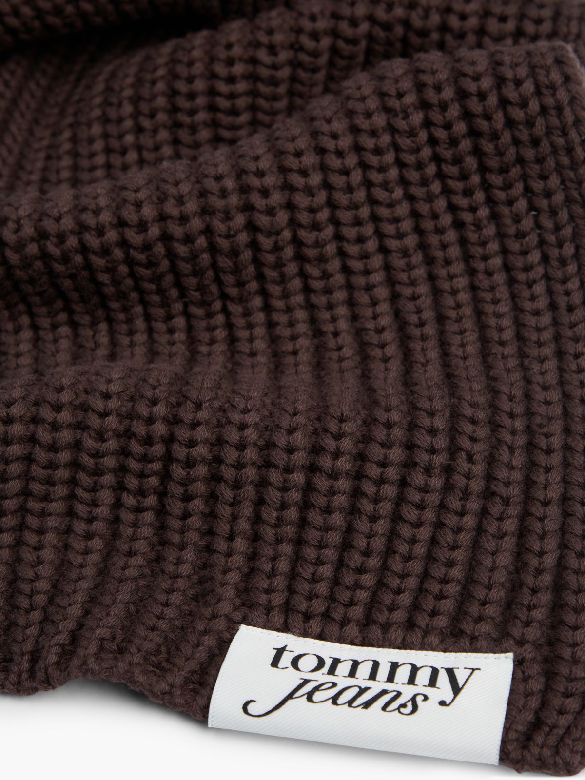 Logo Label Chunky Rib-Knit Scarf — Brown