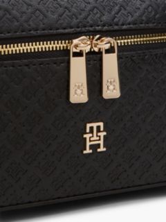 Hilfiger Icon Chain Strap Vanity Case — Black 5