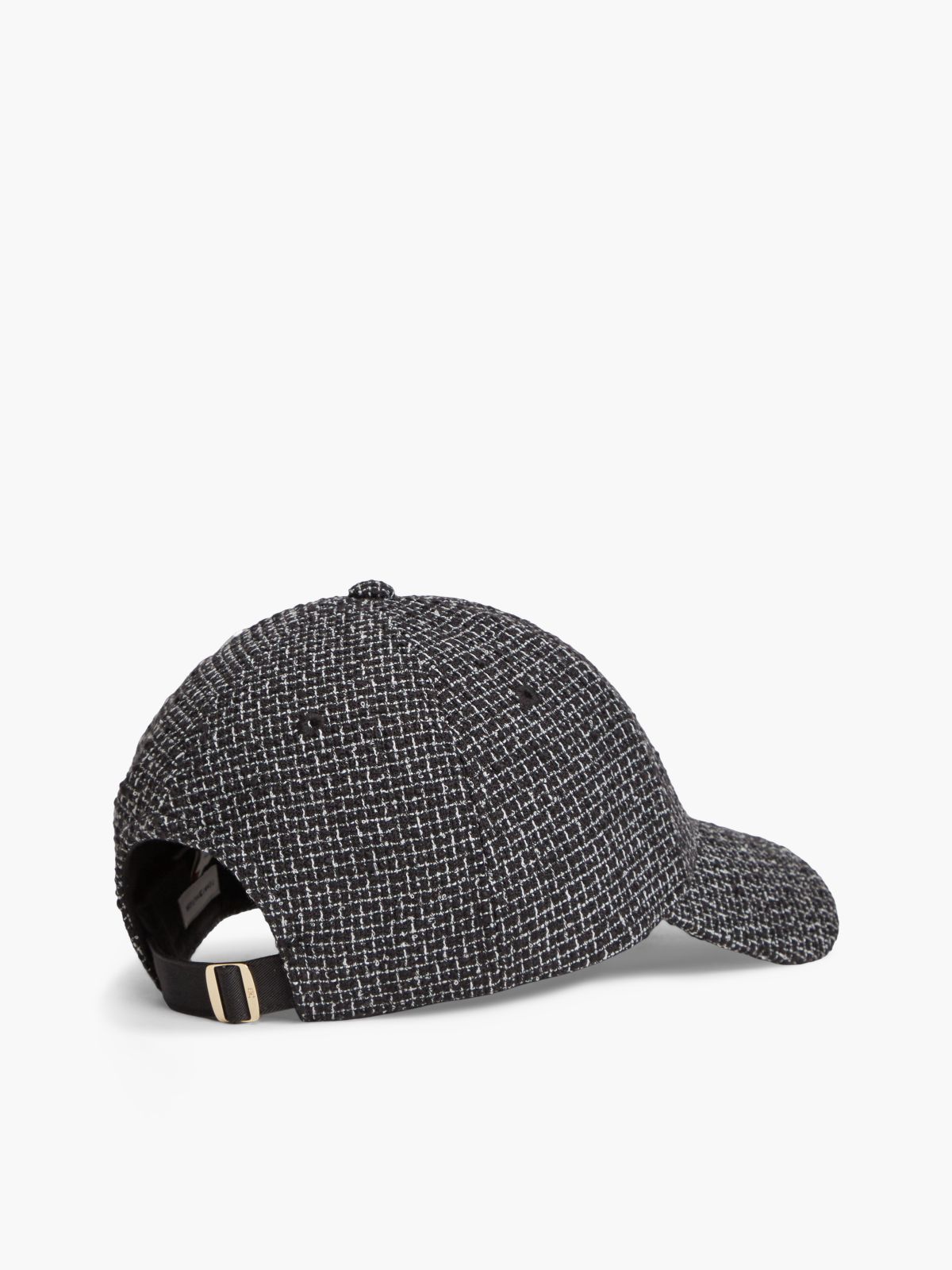 Chic Bouclé Baseball Cap — Black