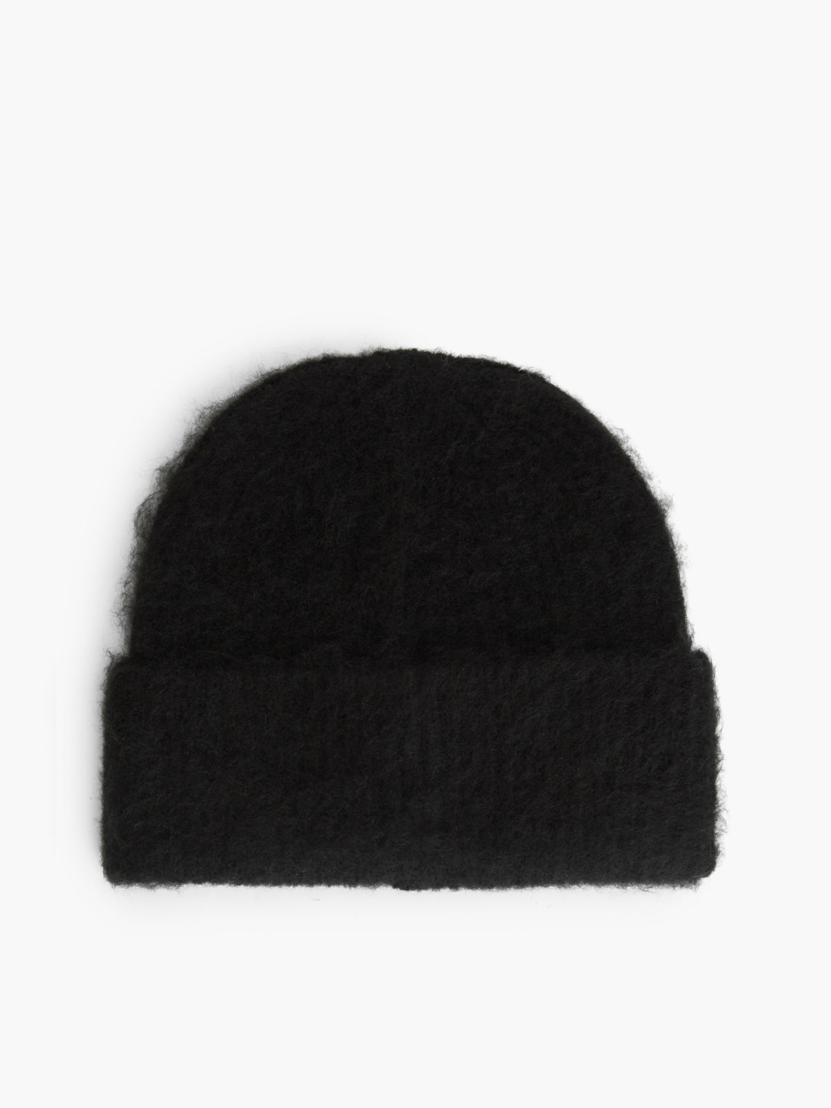 Chic Beanie With Alpaca — Black
