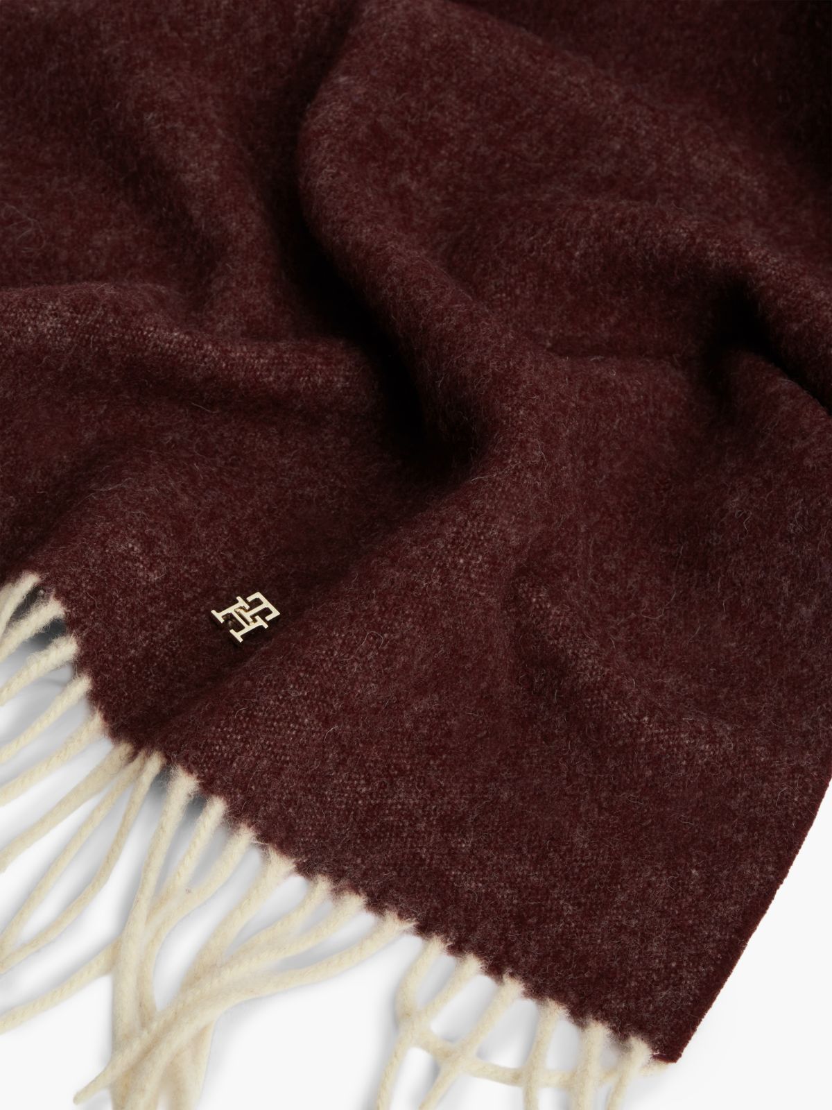 Chic Pure Wool Scarf — Red