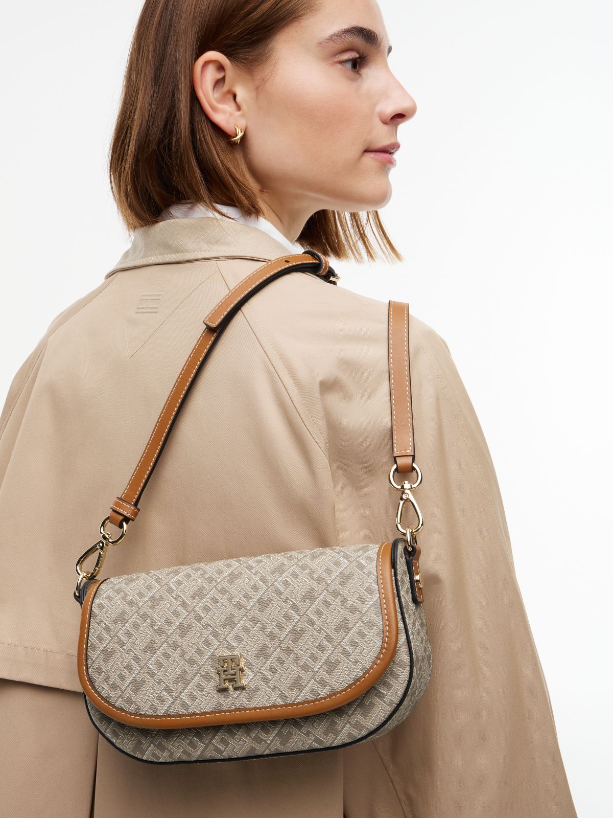 TH Monoplay Crossbody Saddle bag — Khaki