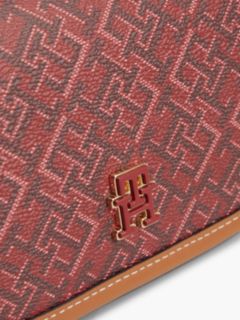 TH Monoplay Crossbody Saddle bag — Red 5