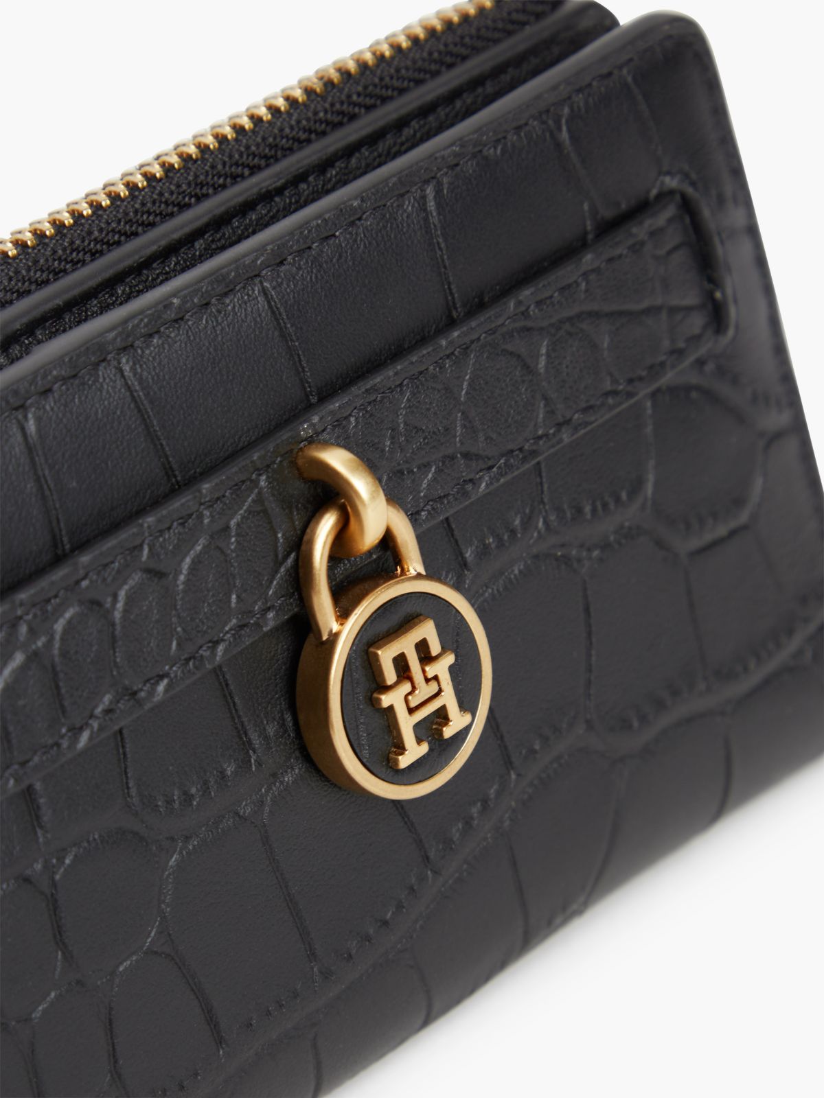 The American Icon Croco Leather Bifold Wallet — Black