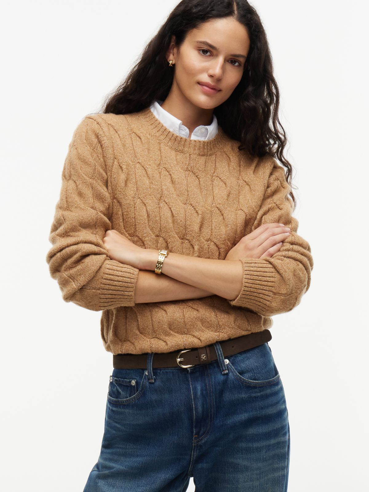Essential Rounded Buckle Suede Belt — Brown