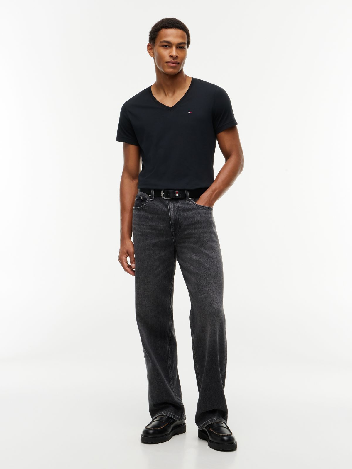 V-Neck T-Shirt — Black