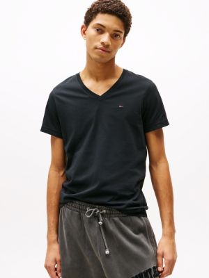 black t-shirt mit v-ausschnitt für herren - tommy jeans