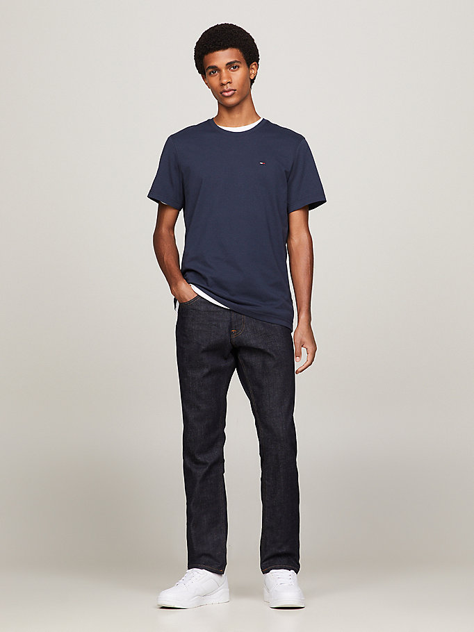t-shirt col ras-du-cou coupe standard bleu pour hommes tommy jeans