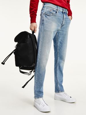 relaxed tapered fit jeans